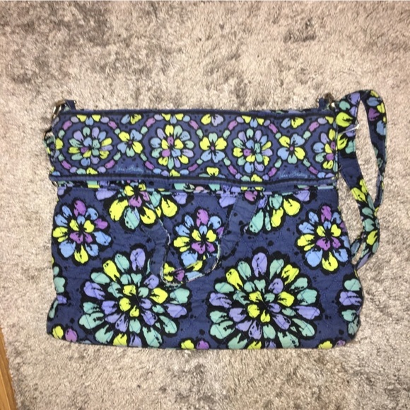 Vera Bradley Indigo Pop Retired Pattern Quilted Purse - Picture 8 of 10